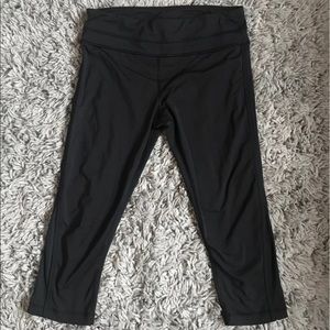 Lululemon Cropped Leggings- 8
